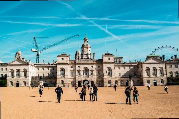 how big is london compared to new york