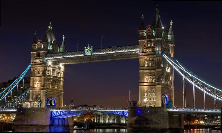 how to get to london when train strikes