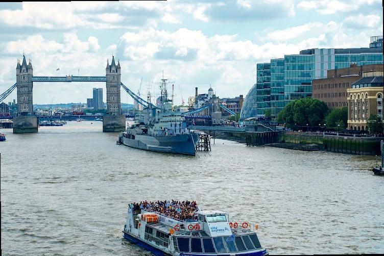 how to stop a london bus