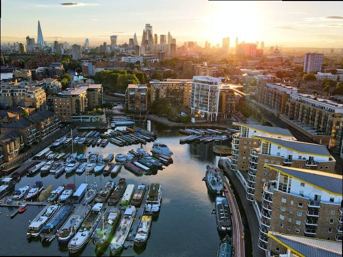 when to visit london